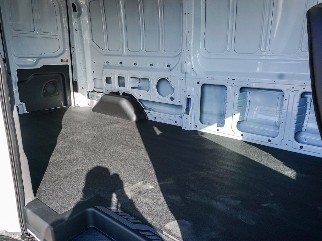 New 2024 Ford E-Transit 148 Medium Roof RWD image 16