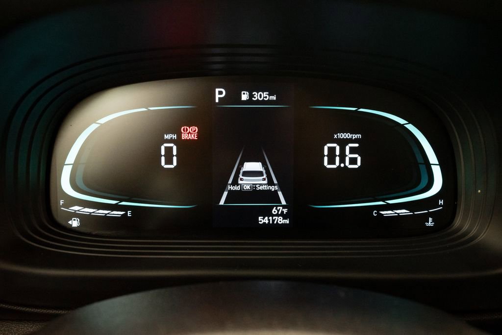 Used 2023 Hyundai Venue SE FWD image 13