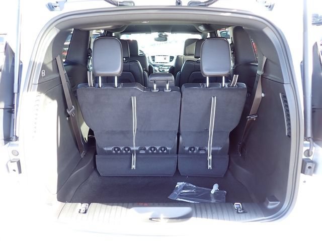 New 2026 Chrysler Pacifica Select w/ S Appearance Package AWD/4WD image 6