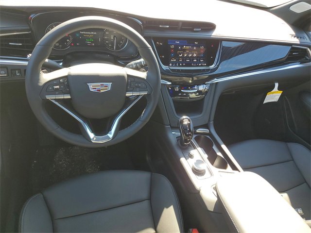 New 2025 Cadillac XT6 Premium Luxury w/ LPO, ONYX Package image 9