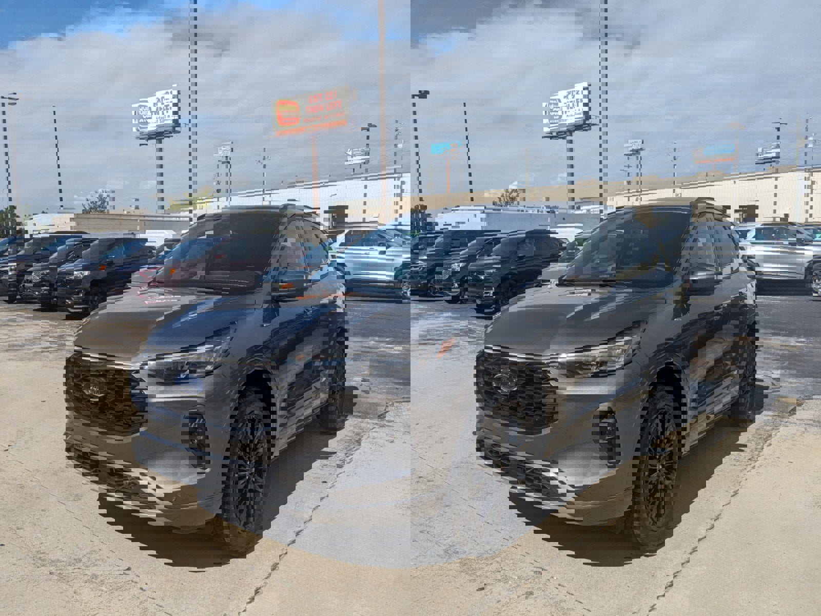 New 2024 Ford Escape ST-Line Elite image 3