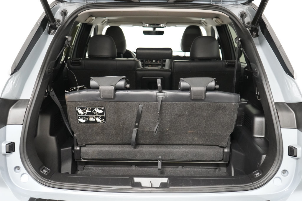 Used 2026 Mitsubishi Outlander AWD image 32