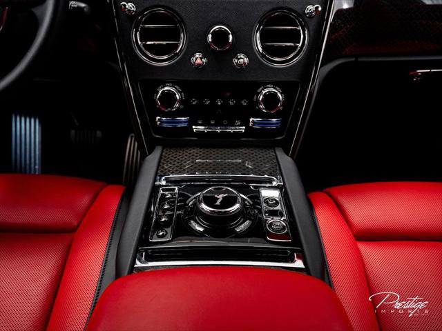 Used 2022 Rolls-Royce Cullinan Black Badge AWD/4WD image 35