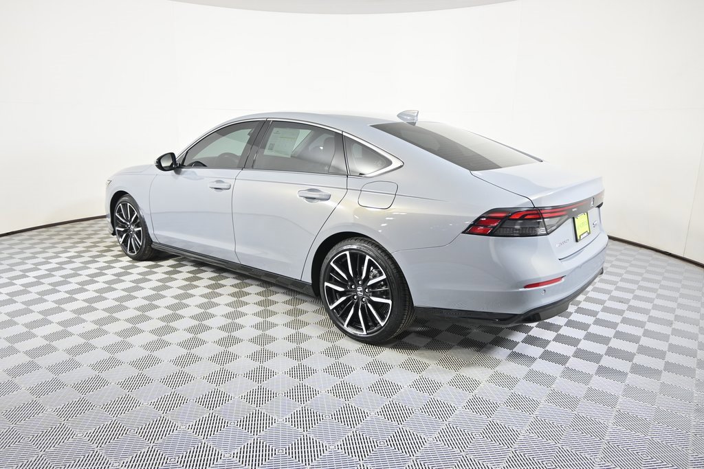 Used 2025 Honda Accord Touring image 4