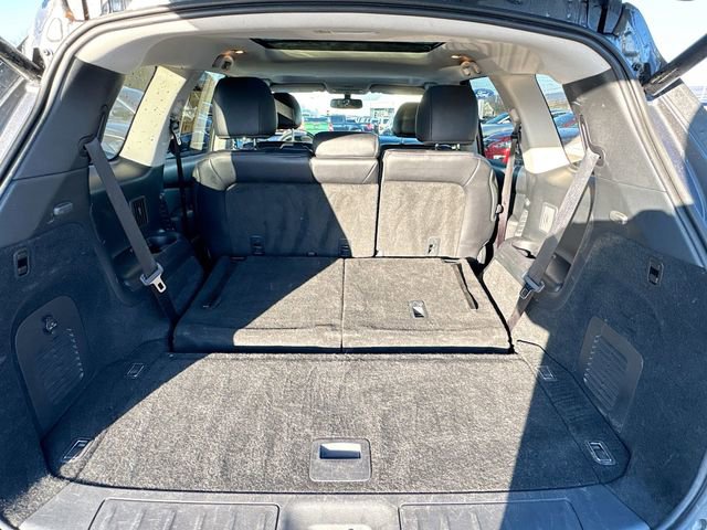 Used 2020 Nissan Pathfinder Platinum image 29