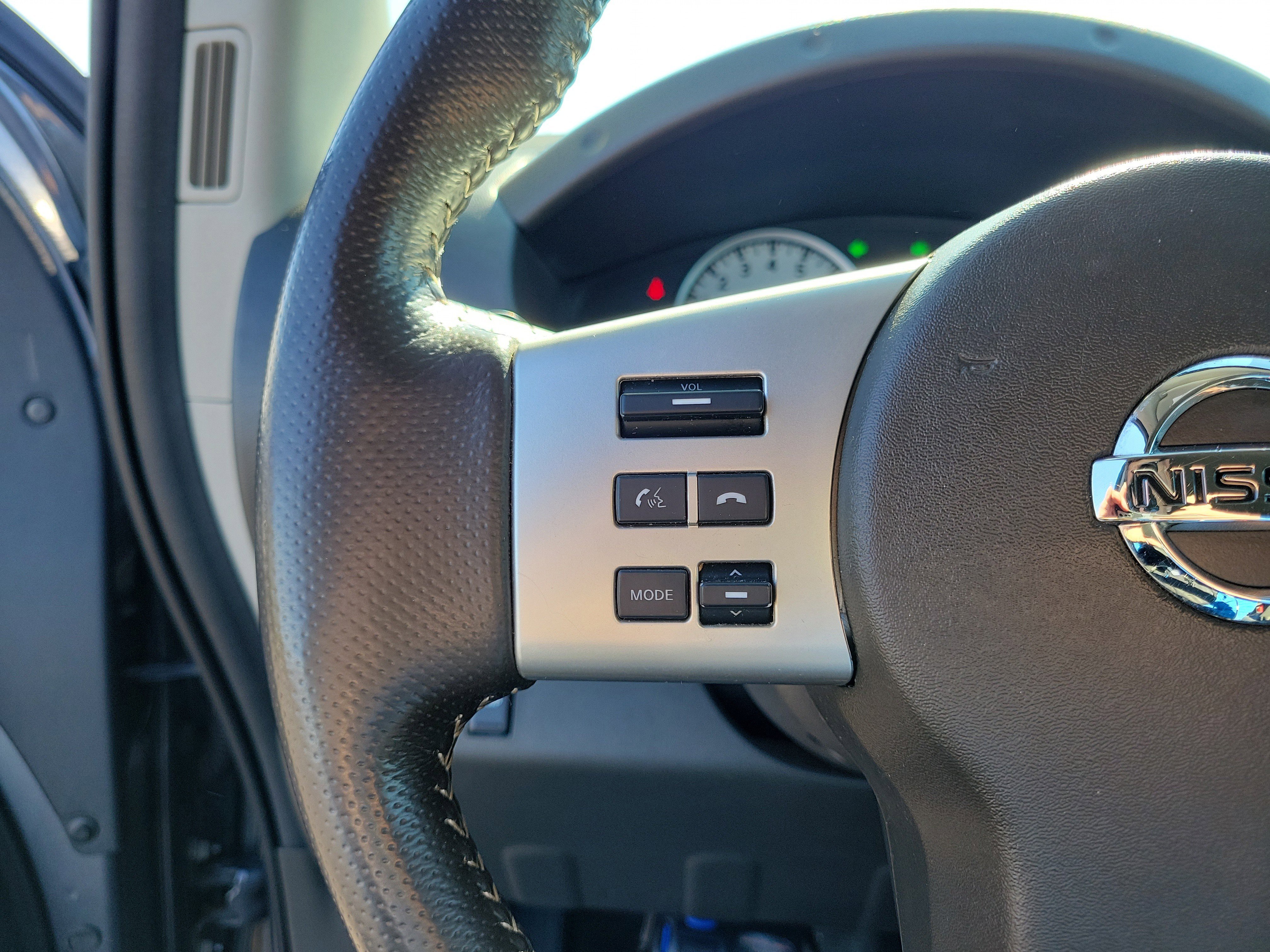 Used 2018 Nissan Frontier PRO-4X image 21