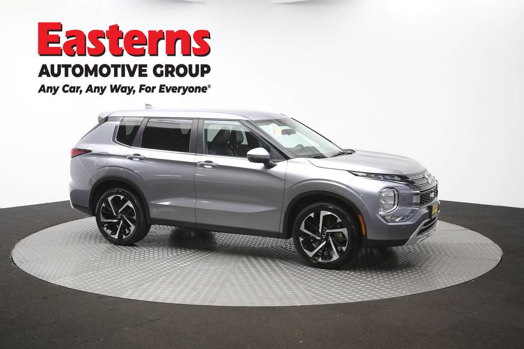 Used 2024 Mitsubishi Outlander SE AWD/4WD image 48