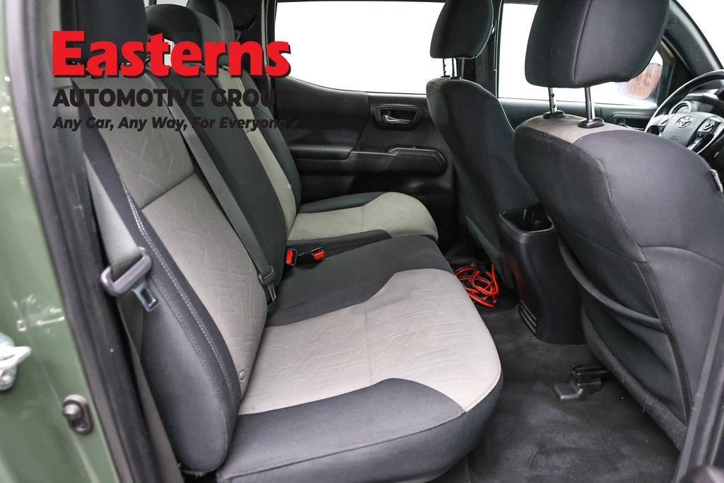 Used 2022 Toyota Tacoma TRD Sport AWD/4WD image 23