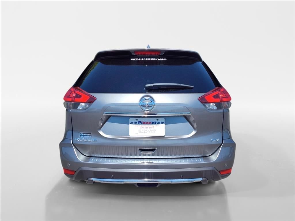 Used 2020 Nissan Rogue SV FWD image 4
