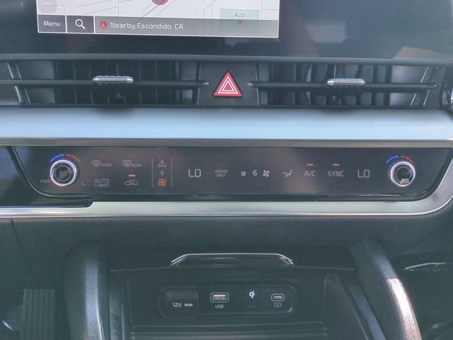 Certified 2024 Kia Sportage EX w/ EX Premium Package AWD/4WD image 25