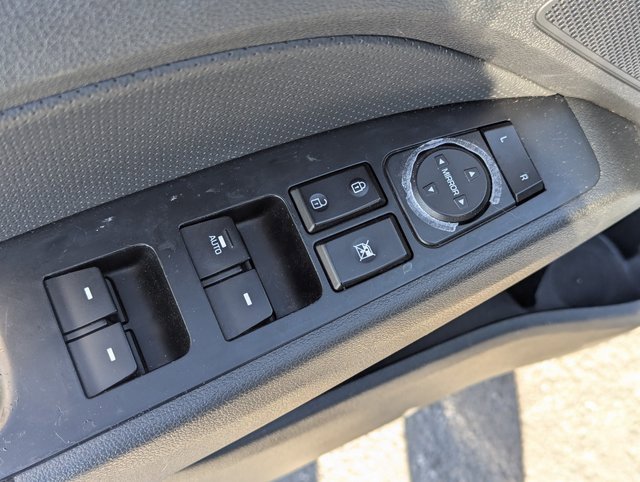 Used 2018 Hyundai Elantra Sport w/ Cargo Package image 25