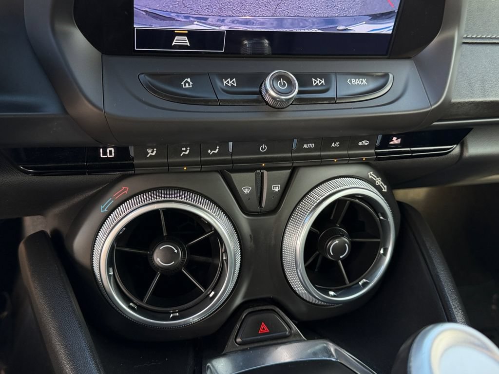 Used 2024 Chevrolet Camaro LT w/ Technology Package RWD image 23