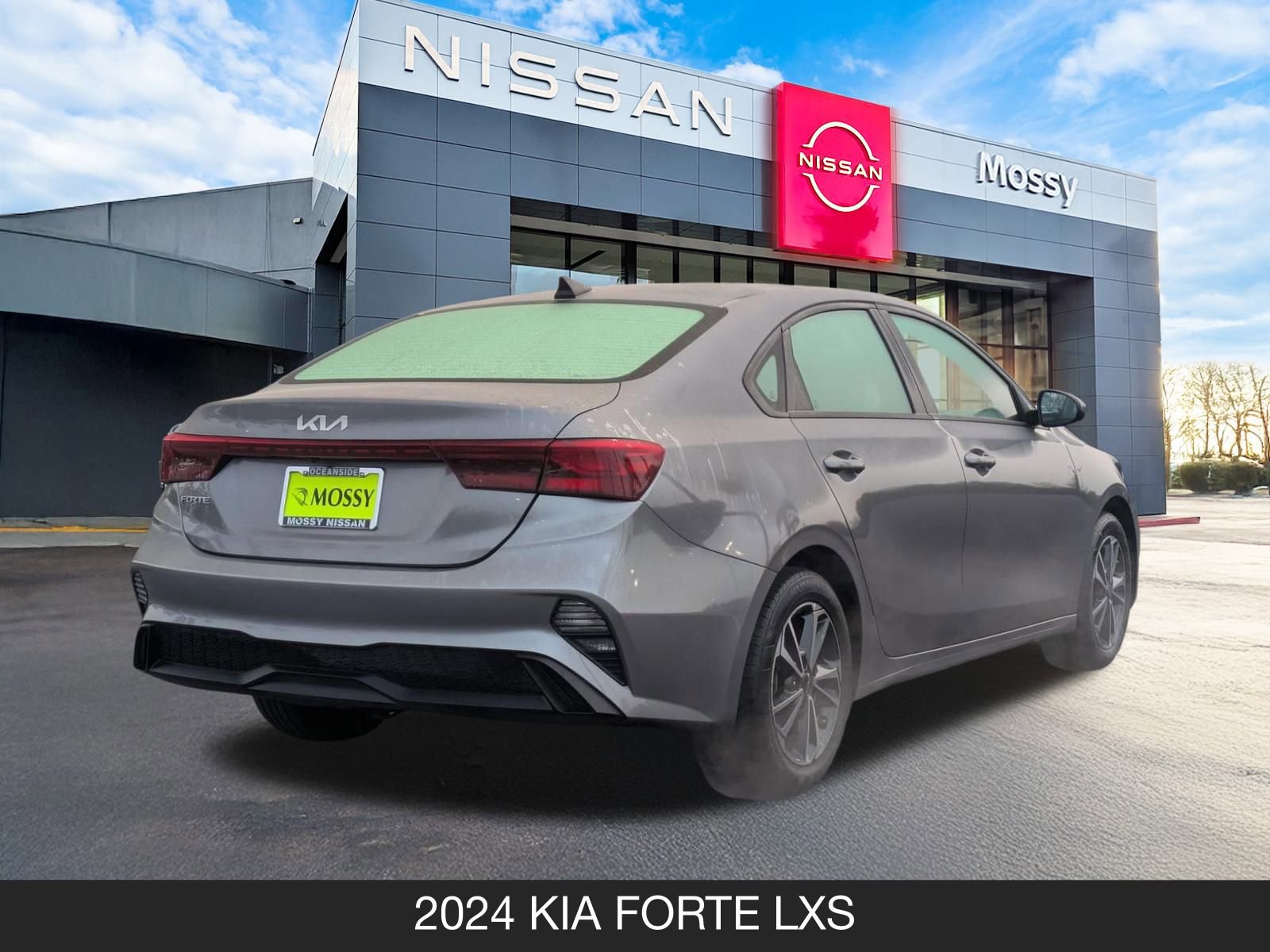 Used 2024 Kia Forte LXS image 8
