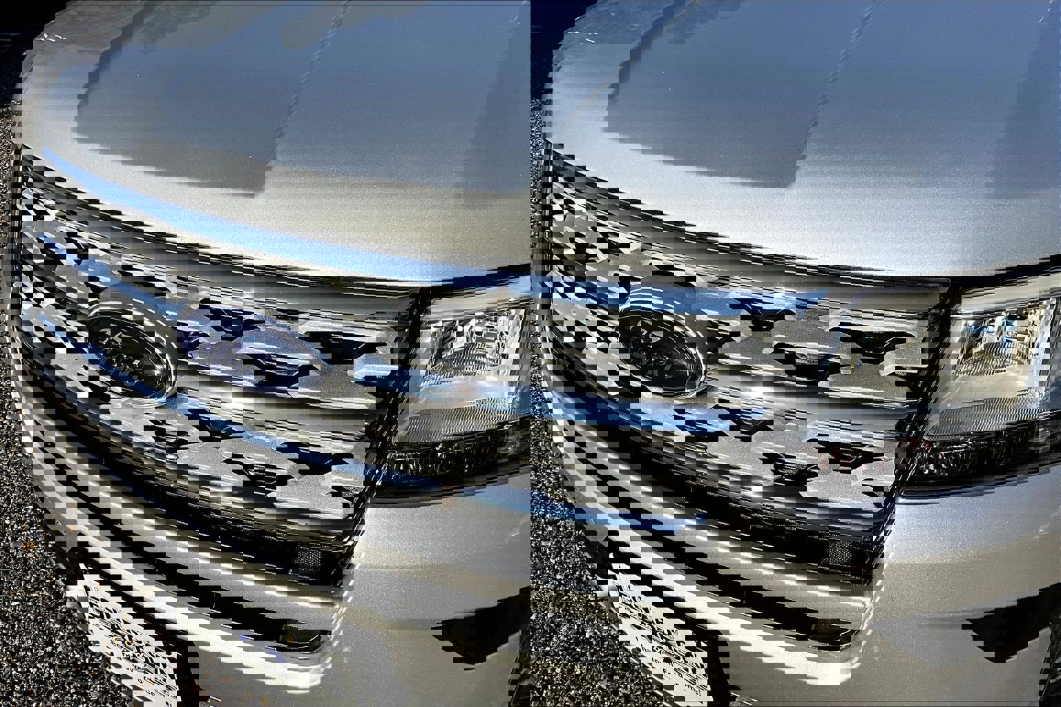 Used 2018 Ford Explorer XLT w/ Equipment Group 202A image 28