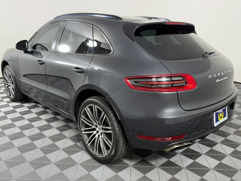 Used 2018 Porsche Macan Turbo AWD/4WD image 7