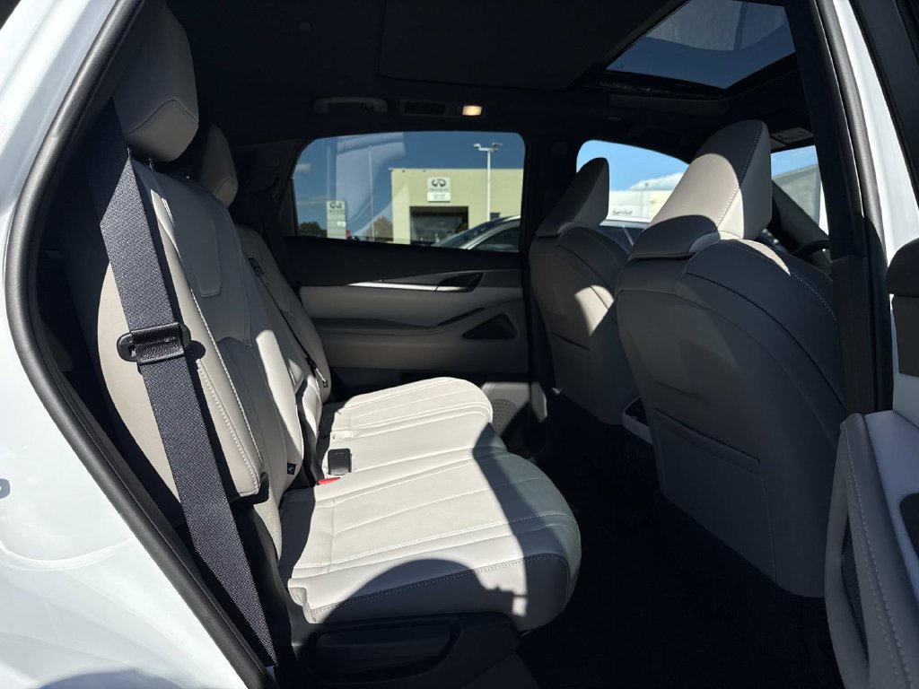 New 2027 INFINITI QX65 Luxe w/ Cargo Package AWD/4WD image 20