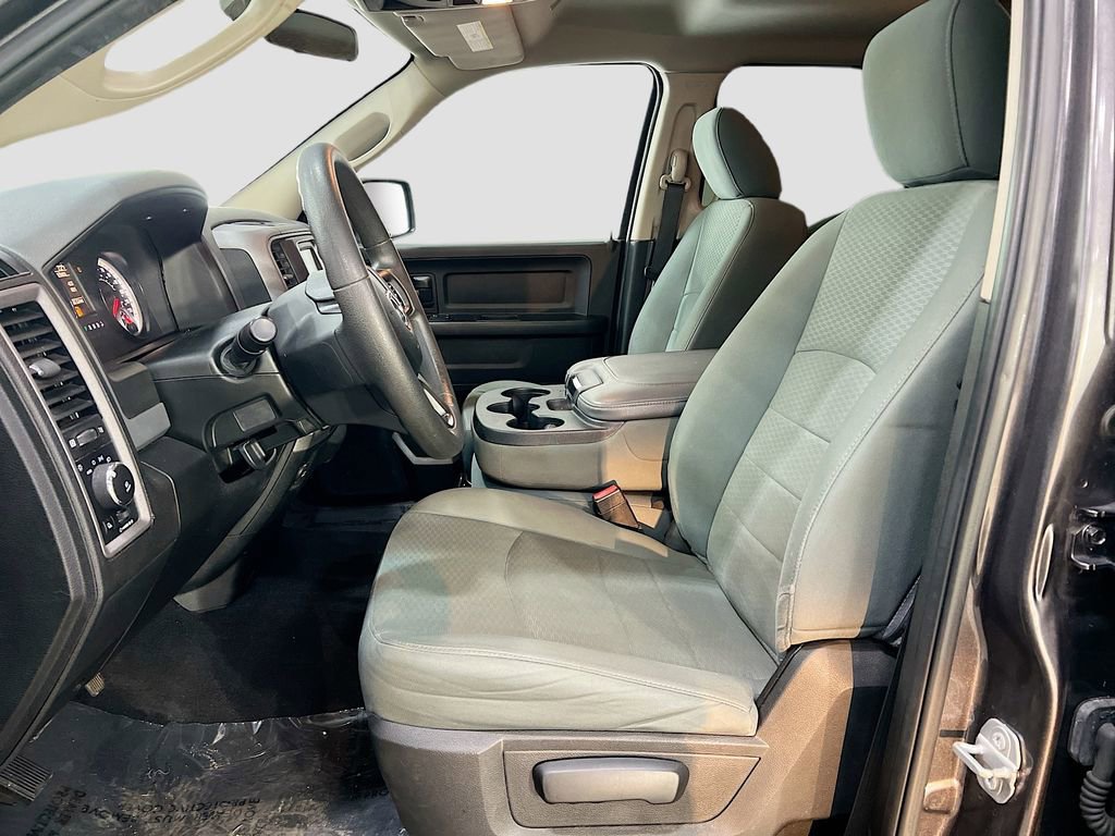 Used 2019 RAM 1500 Express w/ Express Value Package image 10