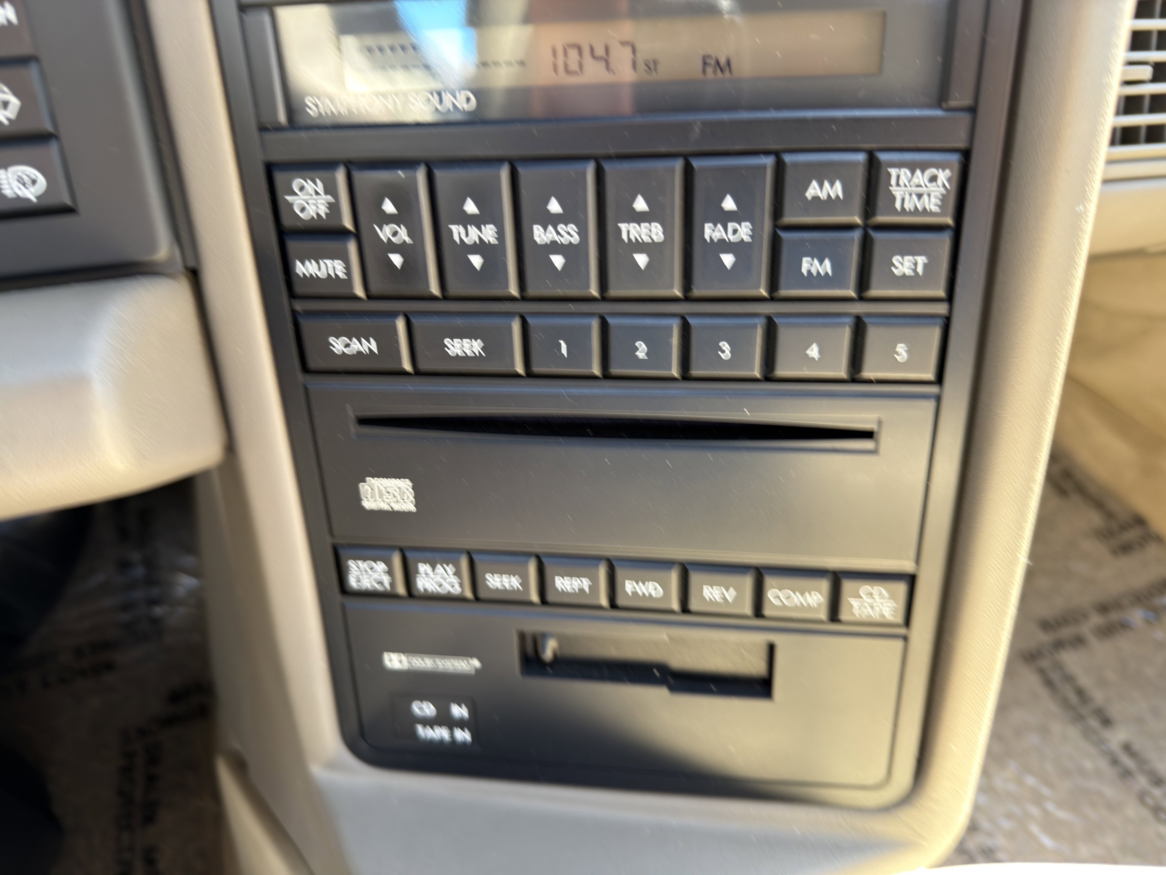 Used 1993 Cadillac Allante image 25