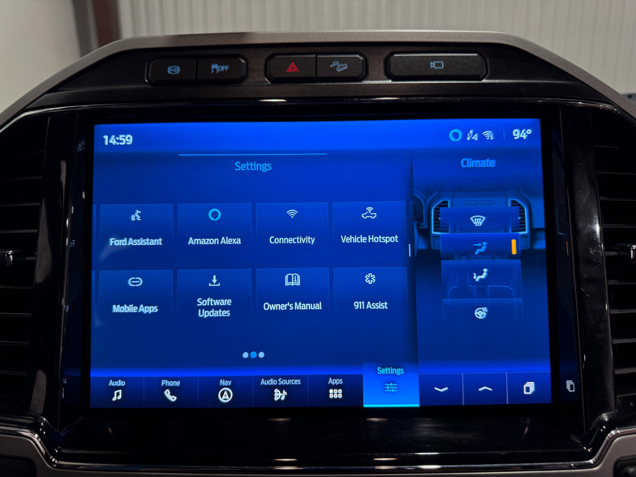 Used 2022 Ford F250 Lariat w/ Lariat Value Package image 41