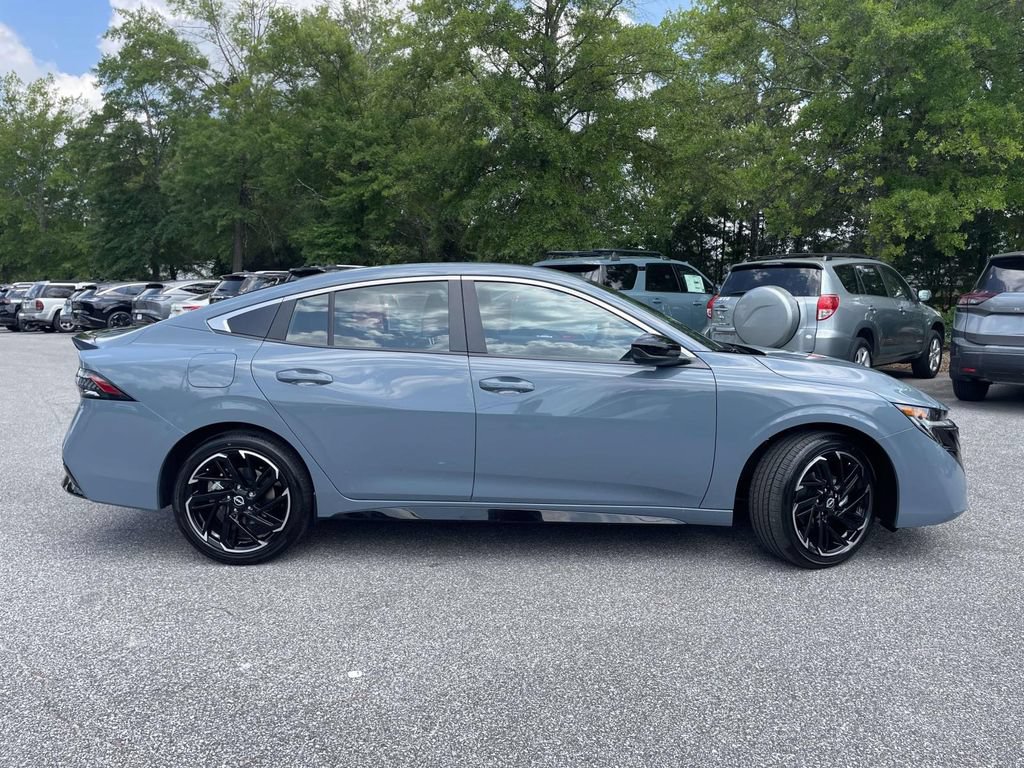 New 2026 Nissan Sentra SR w/ Floor Mat Package FWD image 2