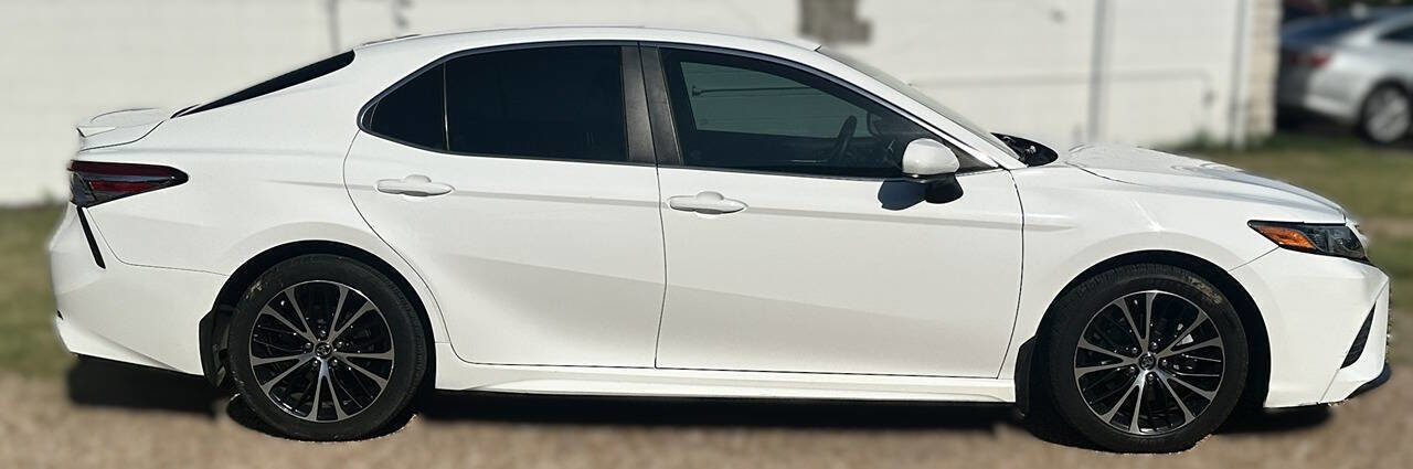 Used 2018 Toyota Camry SE FWD image 7