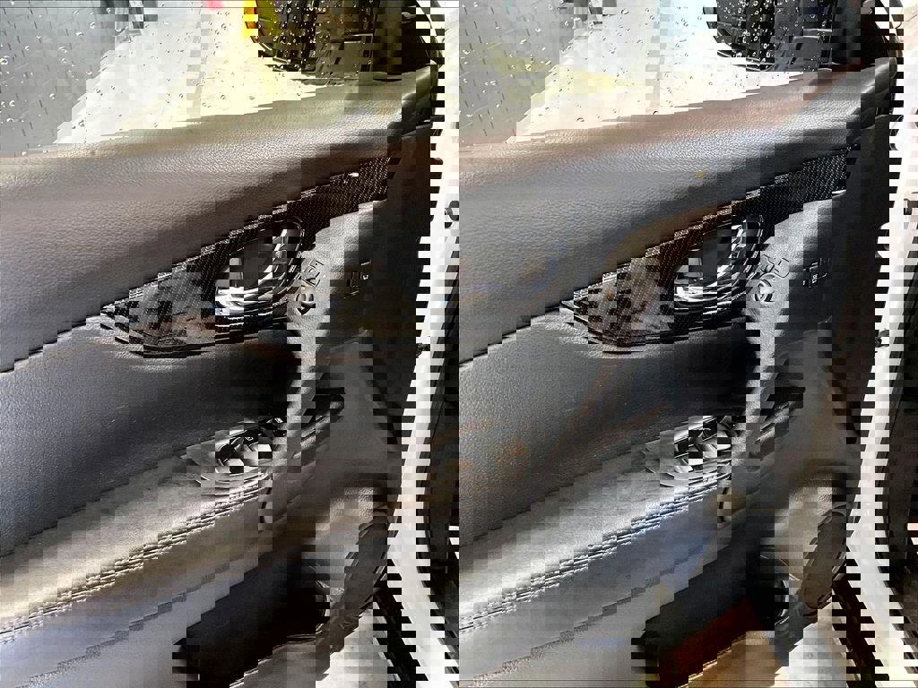 Used 2020 Nissan Rogue SL w/ Premium Package image 10