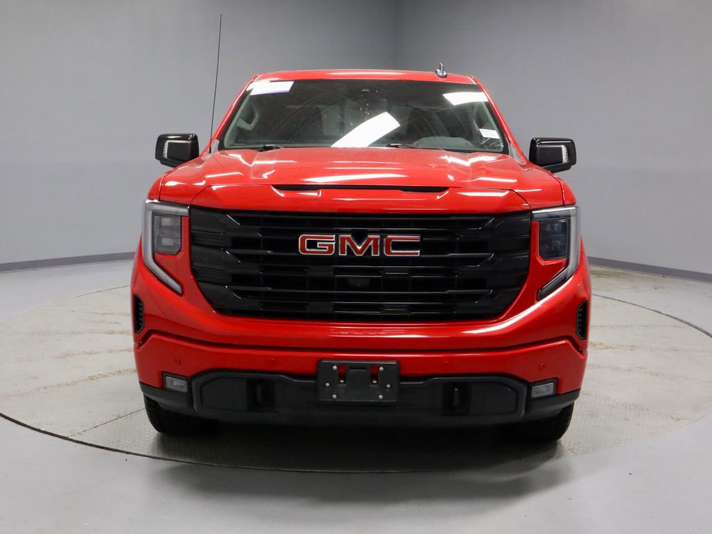 Used 2025 GMC Sierra 1500 Elevation w/ Elevation Premium Package AWD/4WD image 7