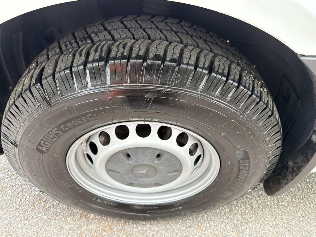 Used 2021 Mercedes-Benz Sprinter 2500 image 12