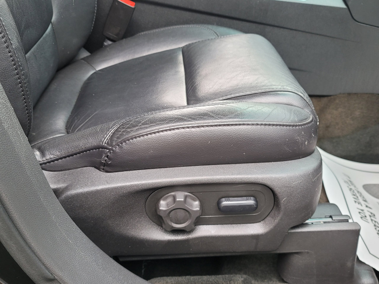 Used 2013 Ford Explorer XLT image 31