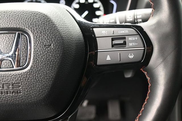 Used 2024 Honda Pilot TrailSport image 2