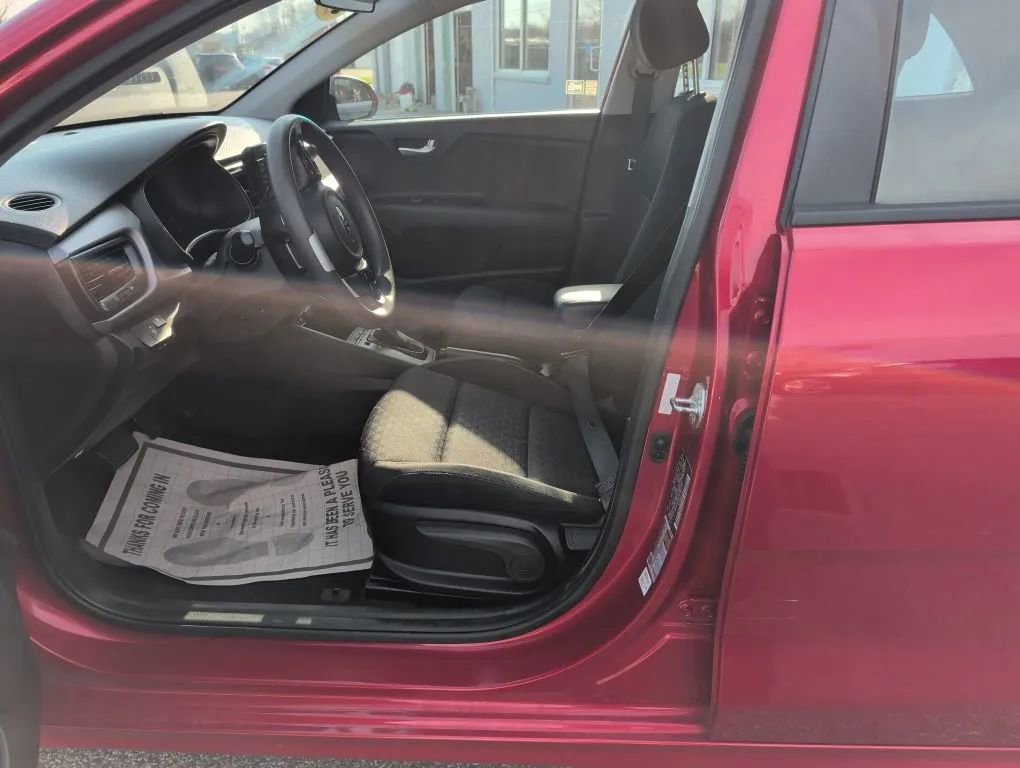 Used 2018 Kia Rio S FWD image 21