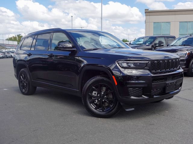 Used 2024 Jeep Grand Cherokee L Laredo AWD/4WD image 5