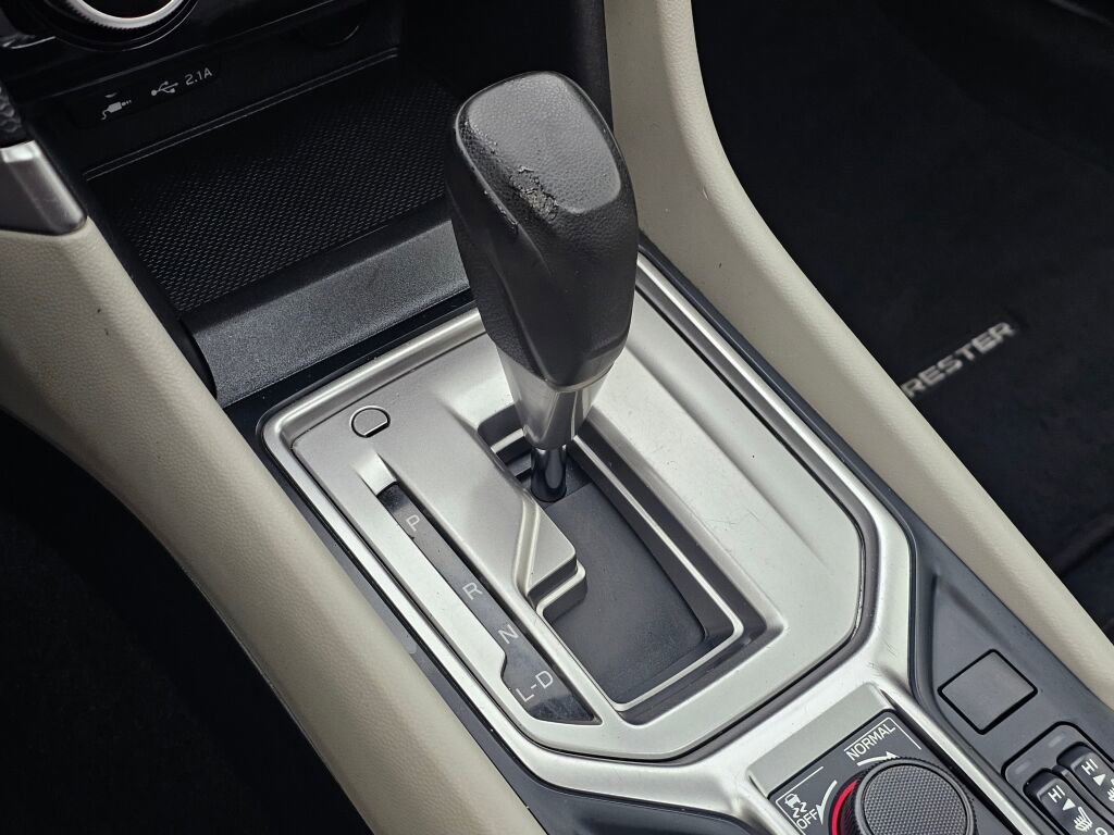 Used 2020 Subaru Forester Premium image 41