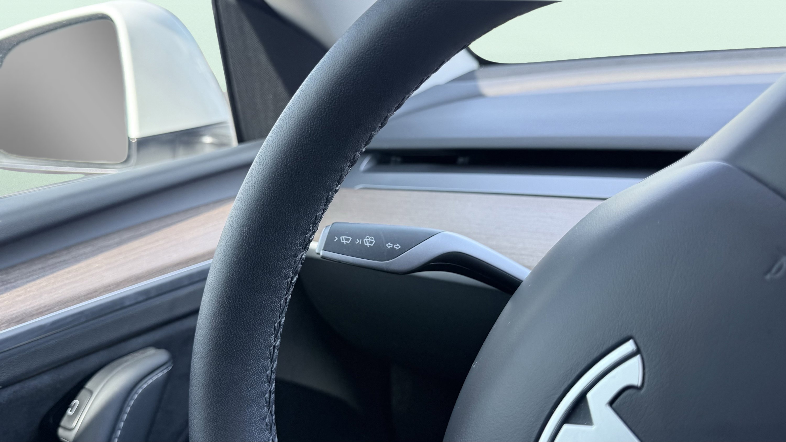 Used 2023 Tesla Model Y Long Range image 62