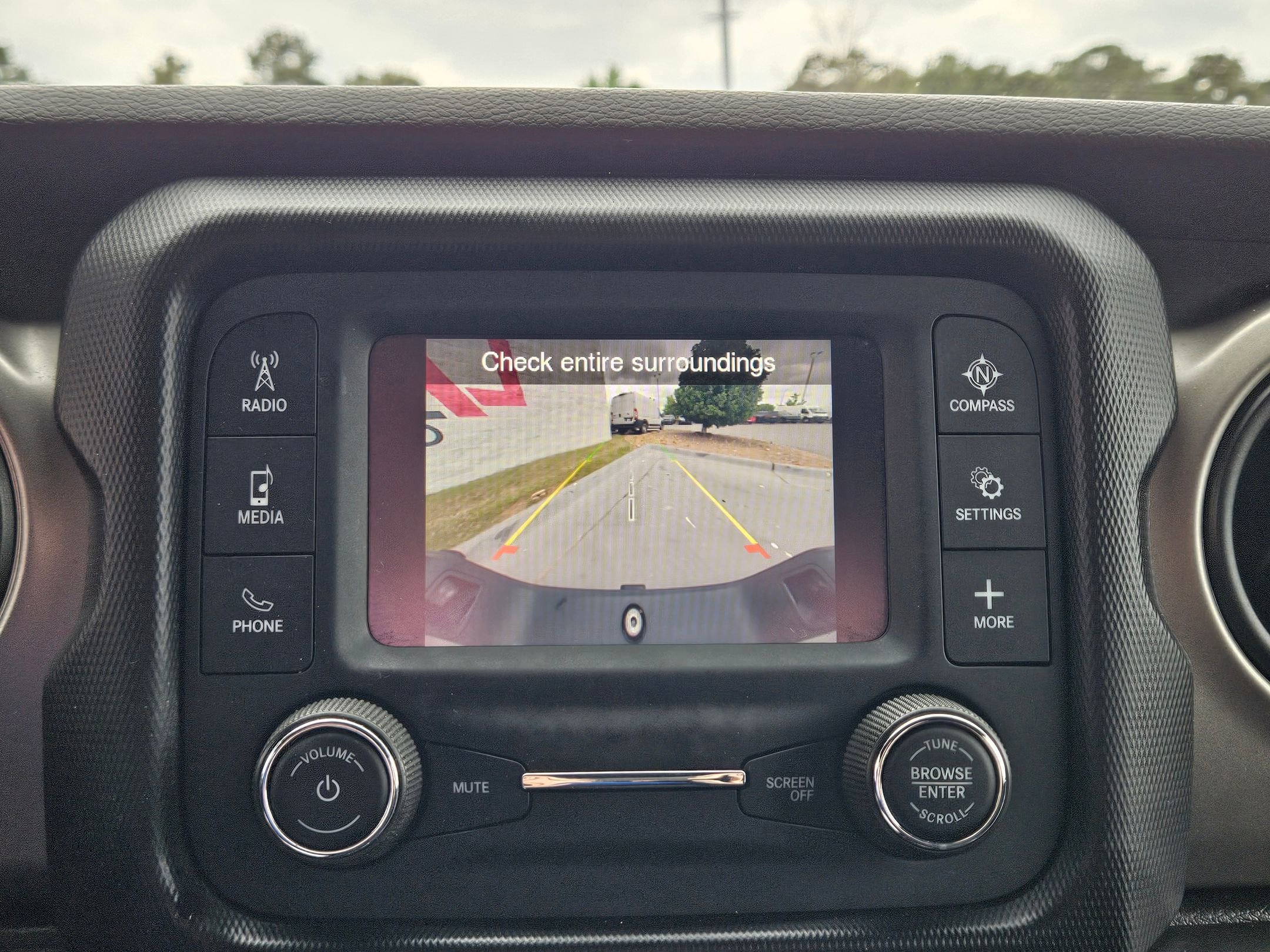 Used 2021 Jeep Gladiator Sport image 33