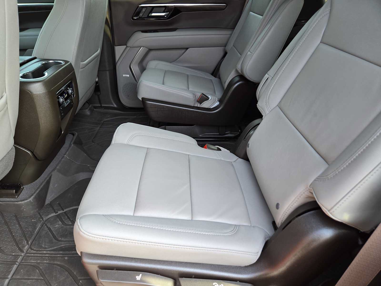 Certified 2025 Chevrolet Tahoe Z71 w/ Z71 Off-Road Package AWD/4WD image 30