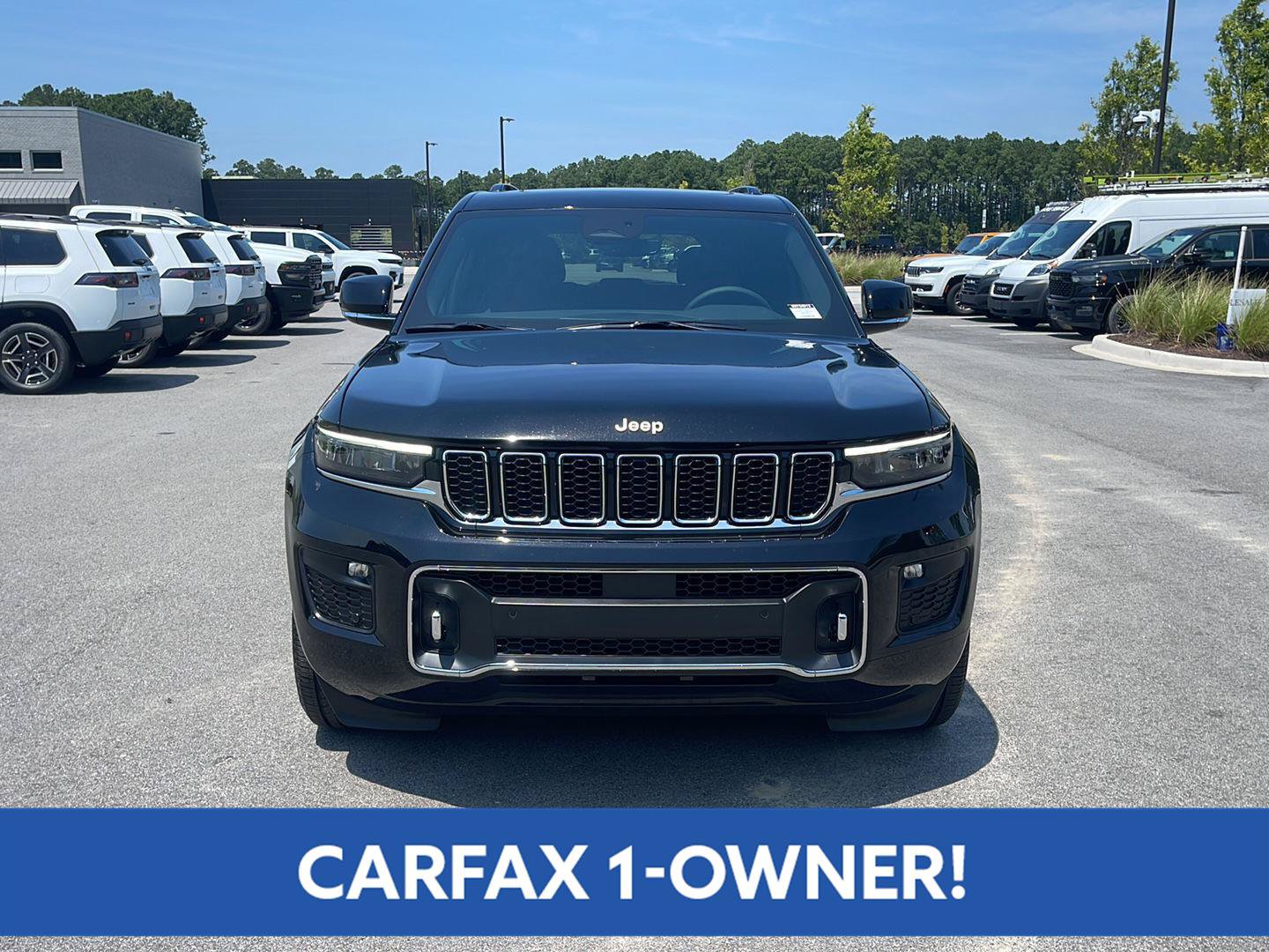 Used 2025 Jeep Grand Cherokee Overland AWD/4WD image 2