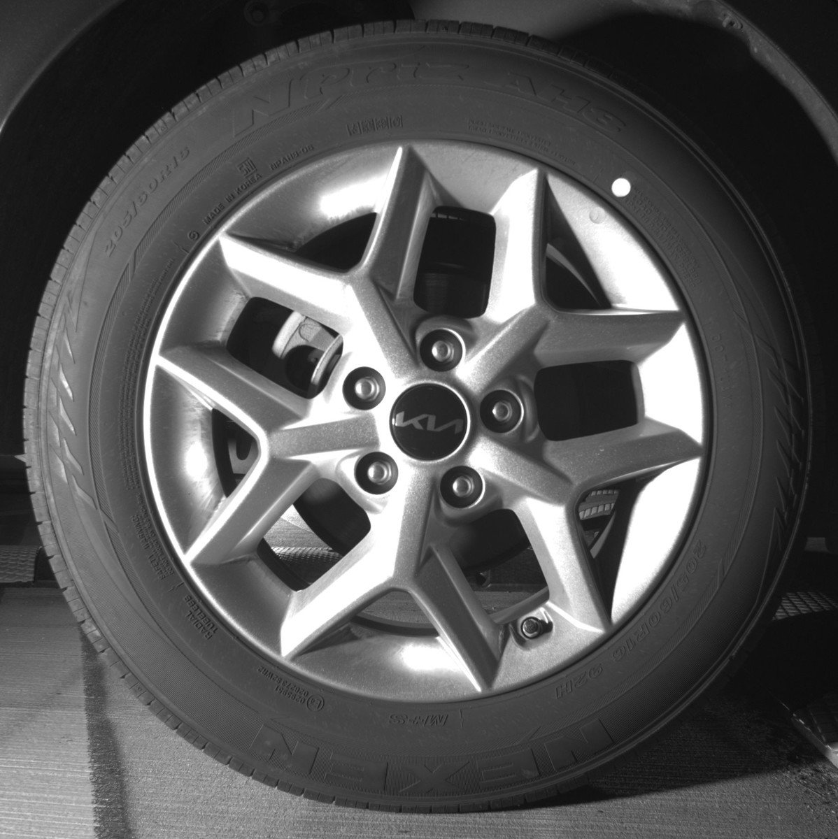 Used 2025 Kia Soul LX w/ LX Technology Package FWD image 15