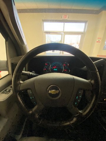 Used 2022 Chevrolet Express 3500 Extended w/ Driver Convenience Package RWD image 20