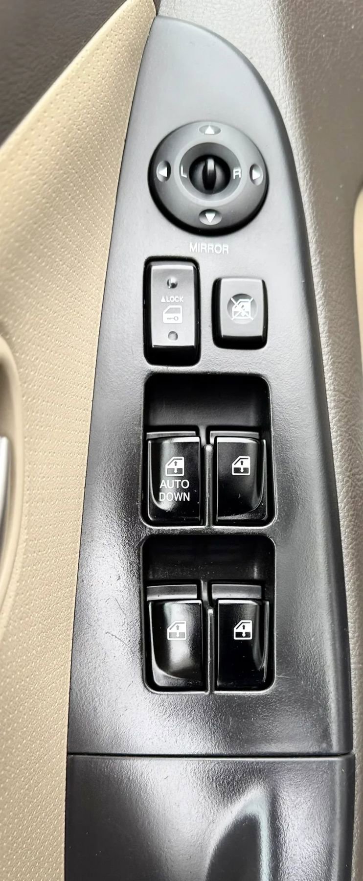 Used 2008 Hyundai Elantra GLS FWD image 19