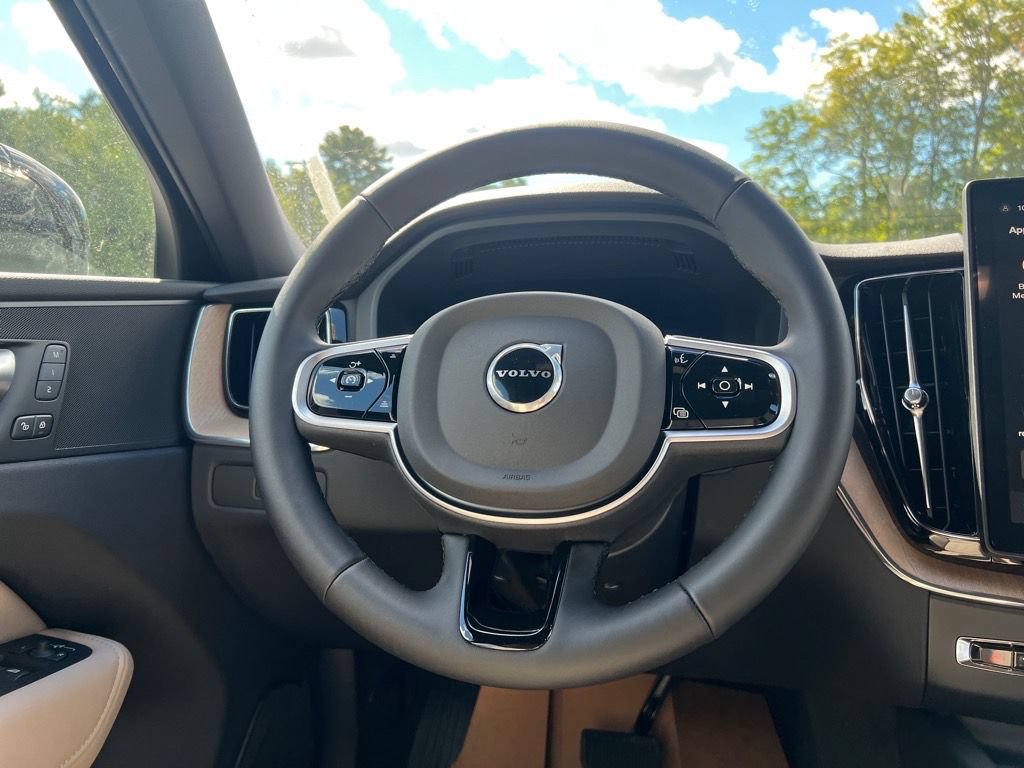 Certified 2026 Volvo XC60 T8 Plus w/ Protection Package Premier AWD/4WD image 25