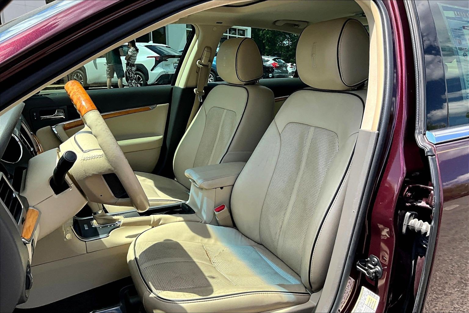 Used 2012 Lincoln MKZ AWD image 26