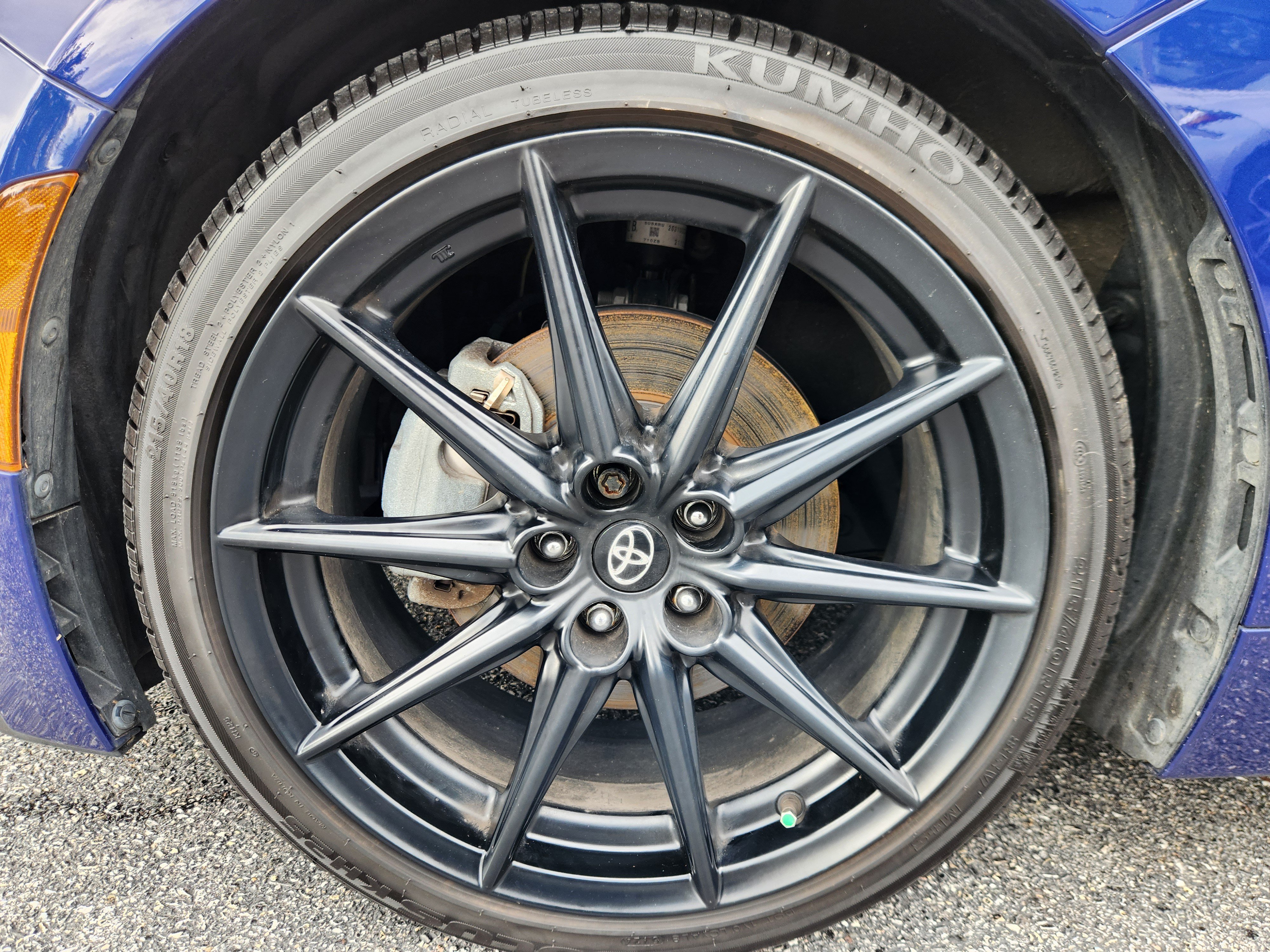 Used 2022 Toyota GR86 Premium RWD image 19