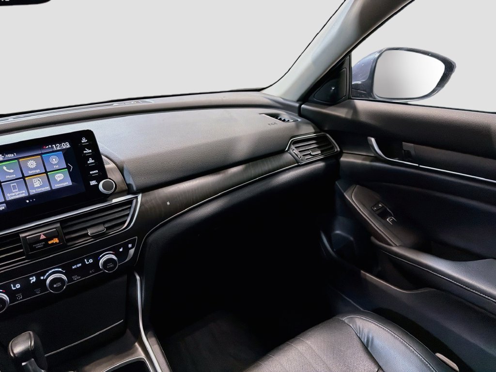 Used 2018 Honda Accord Touring image 23