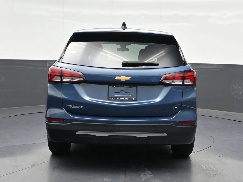 Used 2024 Chevrolet Equinox LT FWD image 4