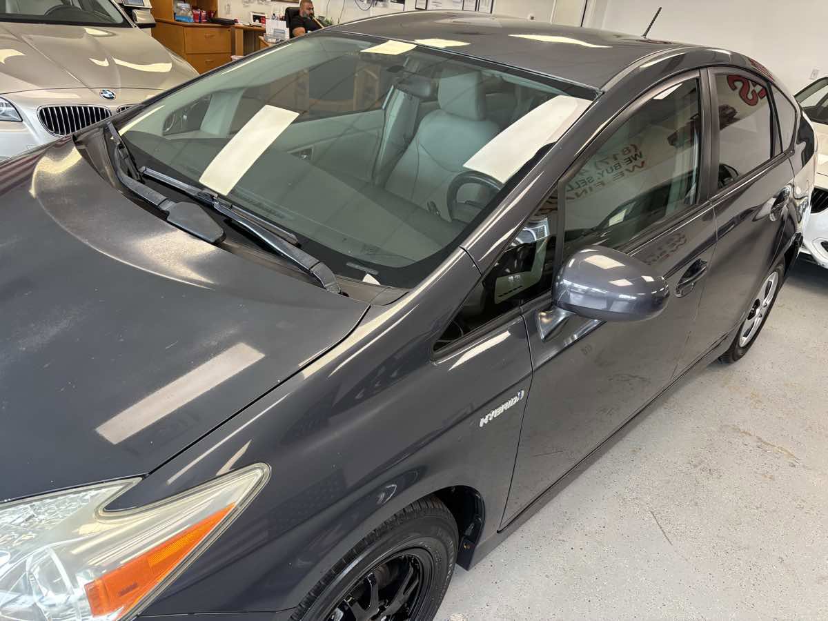 Used 2013 Toyota Prius Three FWD image 3