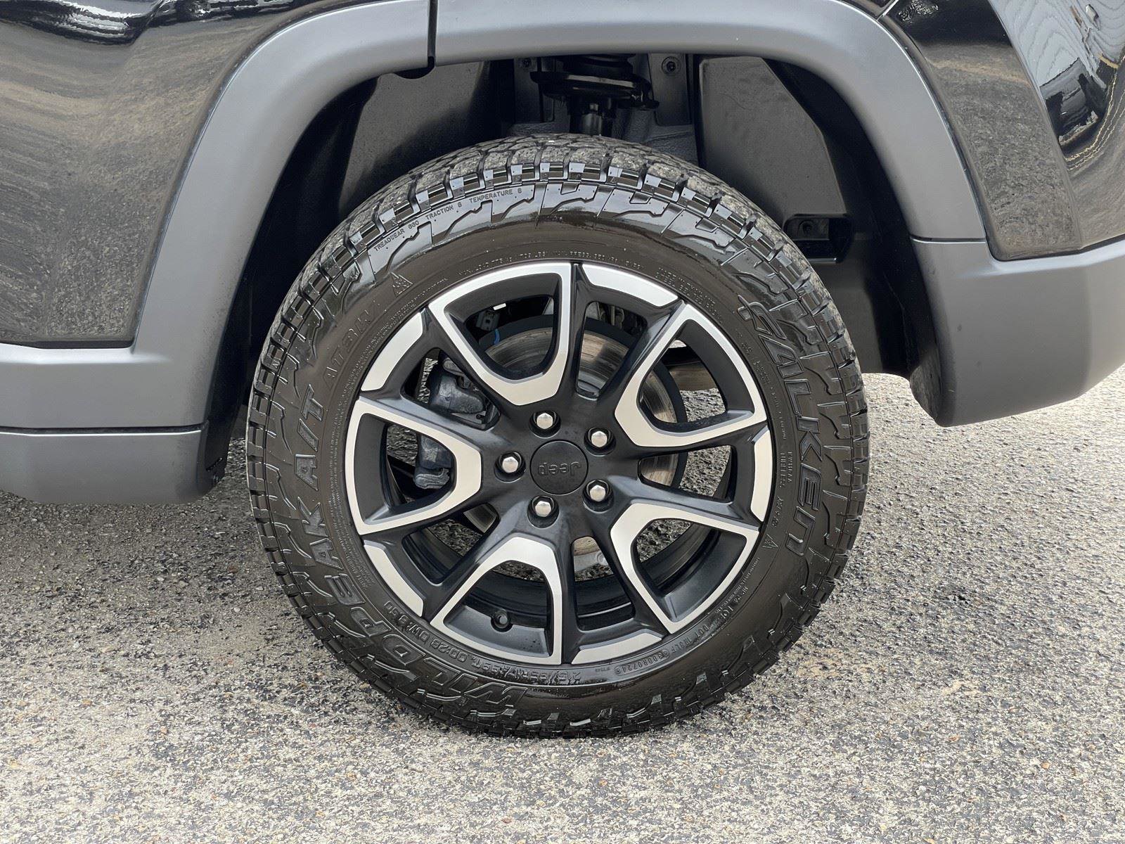 Used 2024 Jeep Compass Trailhawk w/ Trailhawk Elite Group image 50