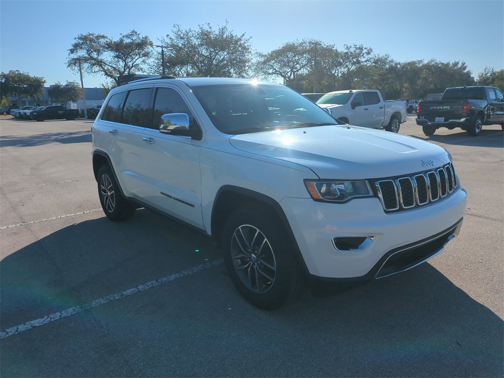 Used 2018 Jeep Grand Cherokee Limited image 2
