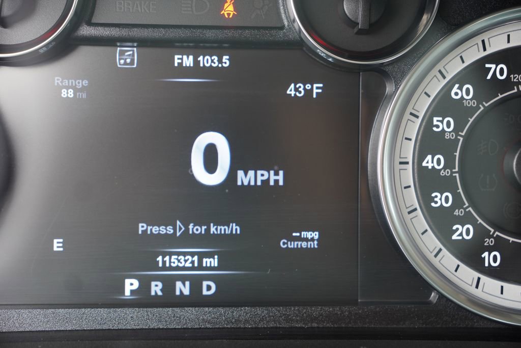 Certified 2019 RAM 1500 Classic SLT w/ Luxury Group image 31