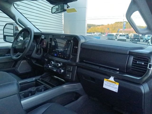 New 2026 Ford F250 Lariat w/ Black Appearance Package image 34